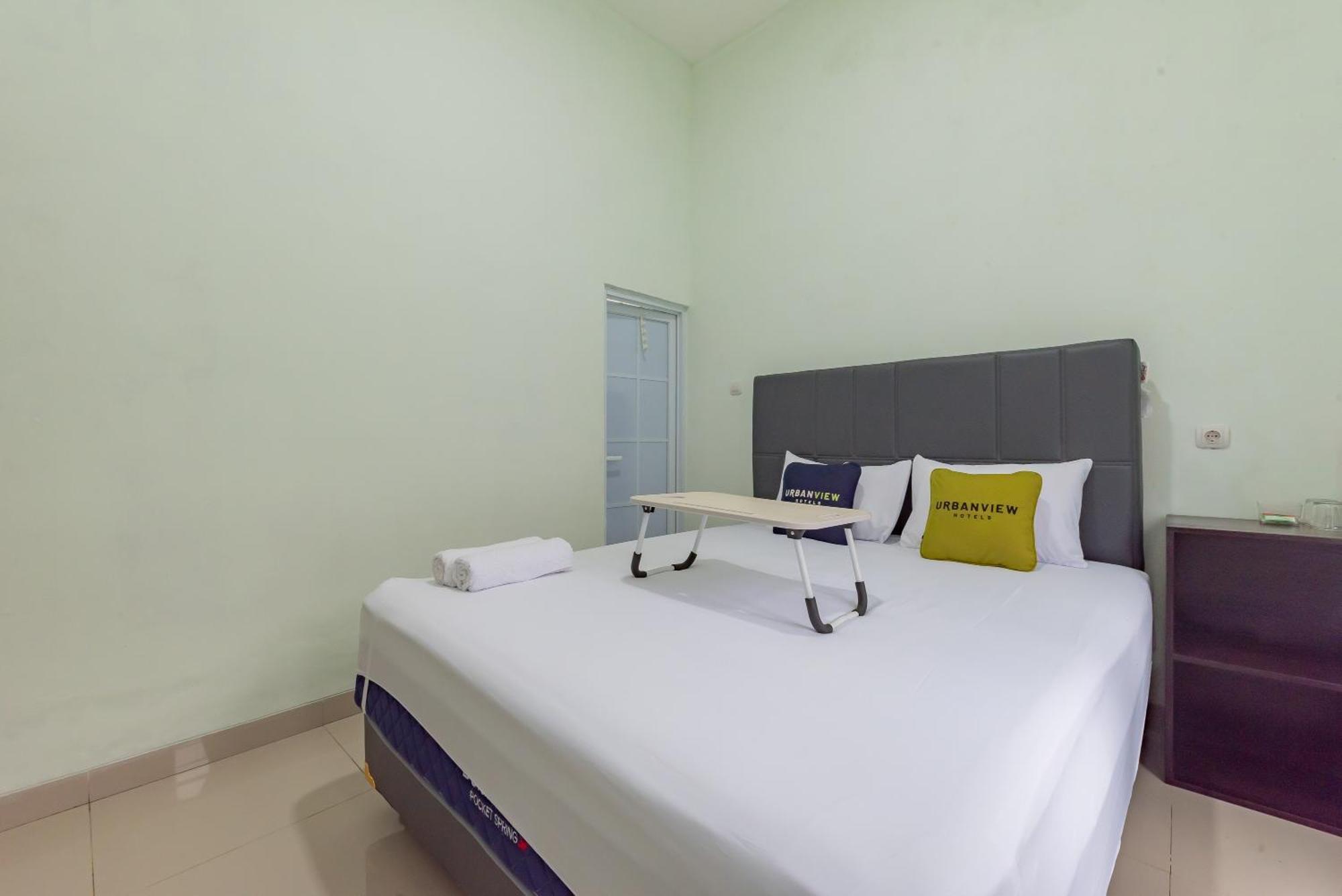 Urbanview Nakasya Burangrang 2* Bandung